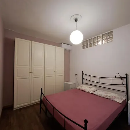 Apartamento Bilocale Centro Storico Pésaro